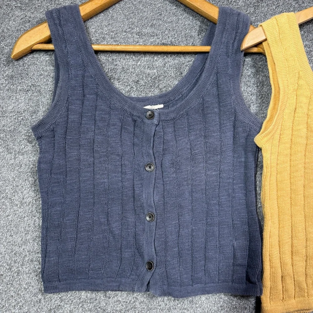 Roxy Tank Top Lot of 2 Ribbed Knit Button Front Medium Navy Blue Mustard Yellow